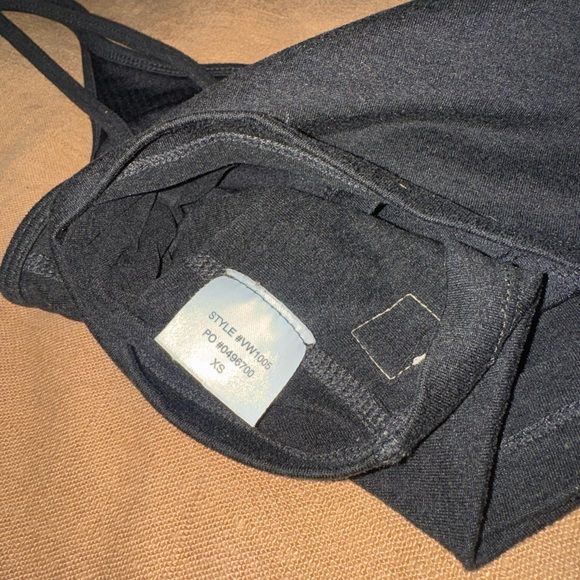 Vuori Workout Top - Picture 4 of 4